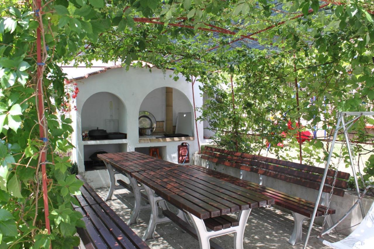 Apartments With A Parking Space Starigrad, Paklenica - 6431 Kültér fotó